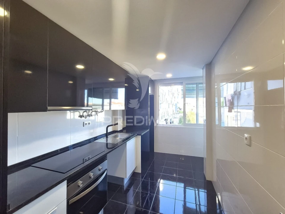 Apartamento T2 para Venda em Águas Livres Foto 15