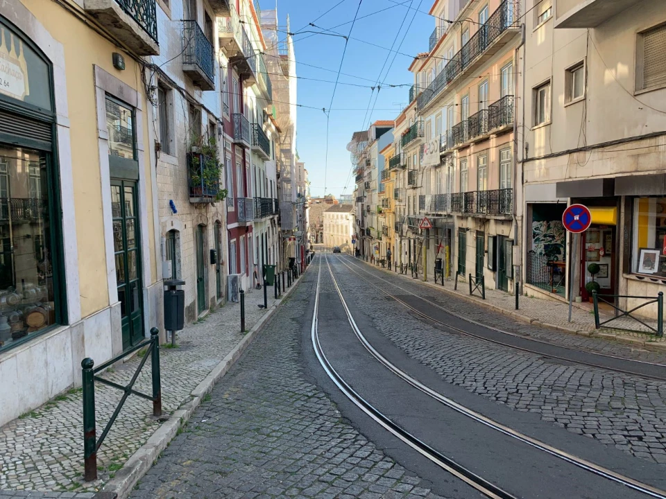 Apartamento T1 para Arrendamento em Estrela Foto 9