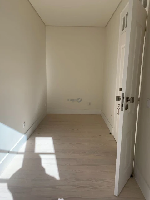 Apartamento T1 para Arrendamento em Estrela