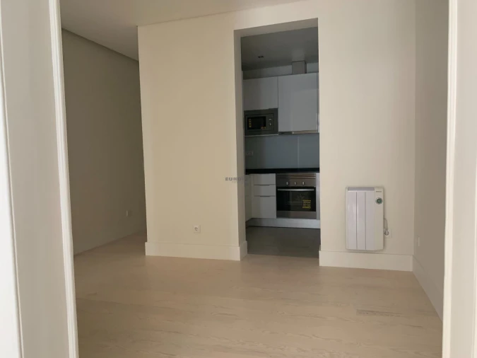 Apartamento T1 para Arrendamento em Estrela Foto 5