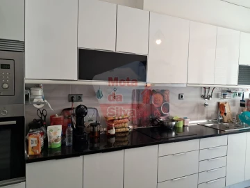 Apartamento T2 para Venda em Laranjeiro e Feijó