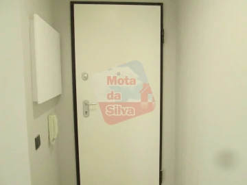 Apartamento T2 para Venda em Laranjeiro e Feijó