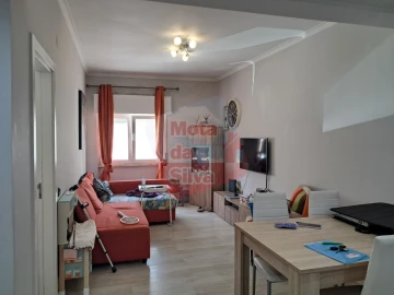 Apartamento T2 para Venda em Laranjeiro e Feijó