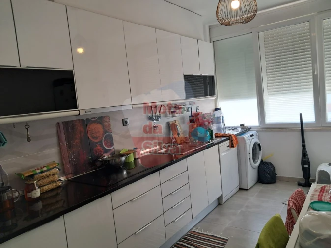 Apartamento T2 para Venda em Laranjeiro e Feijó Foto 3