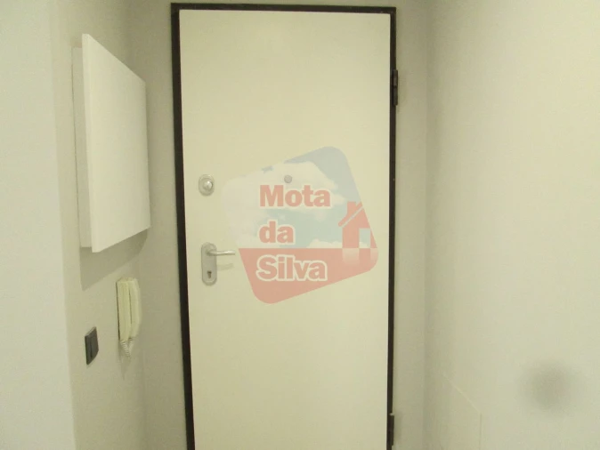 Apartamento T2 para Venda em Laranjeiro e Feijó Foto 15