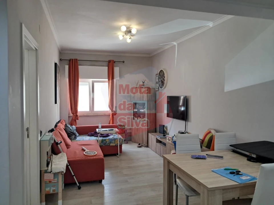 Apartamento T2 para Venda em Laranjeiro e Feijó Foto 7