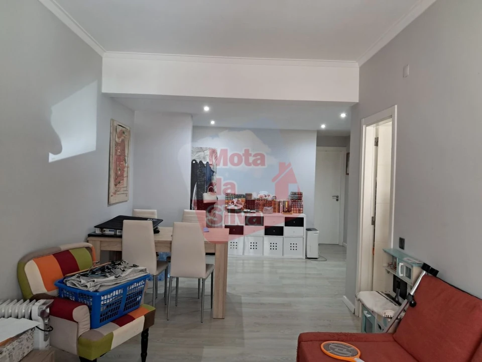 Apartamento T2 para Venda em Laranjeiro e Feijó Foto 5