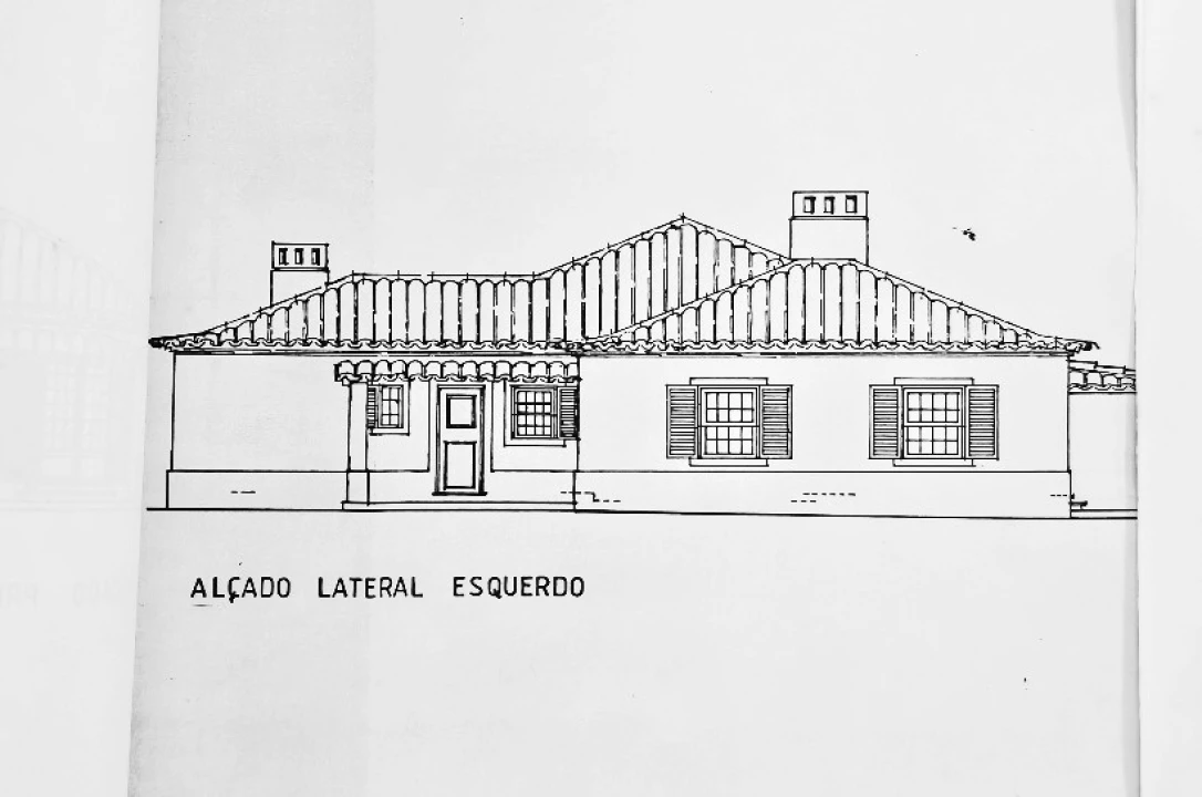 Moradia T5 para Venda em Santo Estêvão Planta 10