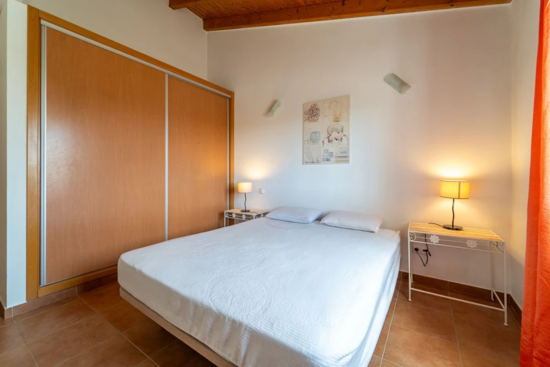 Apartamento T3 para Venda em Aljezur Foto 24