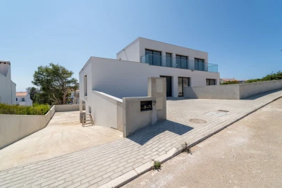 Moradia T4 para Venda em Aljezur