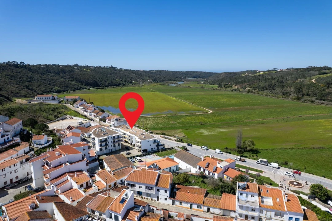 Apartamento T4 para Venda em Aljezur Foto 1