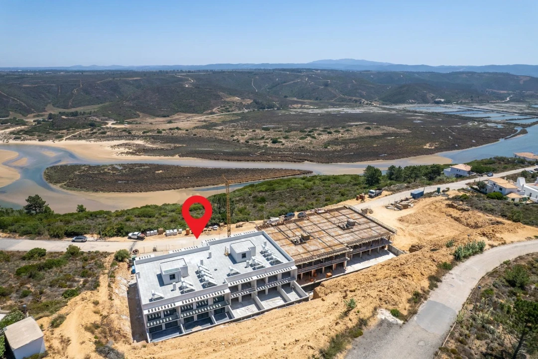 Apartamento T3 para Venda em Aljezur Foto 1