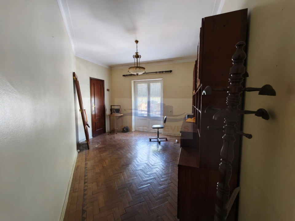 Apartamento T2 para Venda em Venteira Foto 8