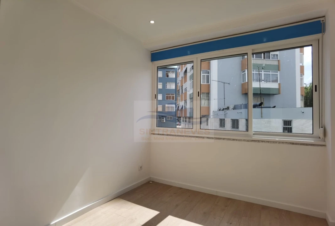 Apartamento T3 para Venda em Venteira Foto 7
