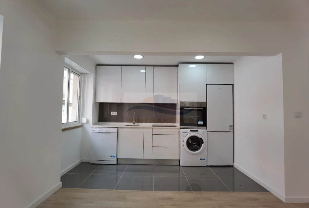 Apartamento T3 para Venda em Venteira Foto 12