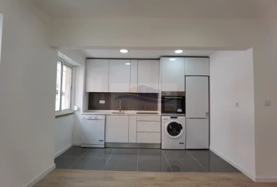 Apartamento T3 para Venda em Venteira
