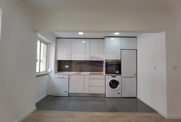 Apartamento T3 para Venda em Venteira Foto 12