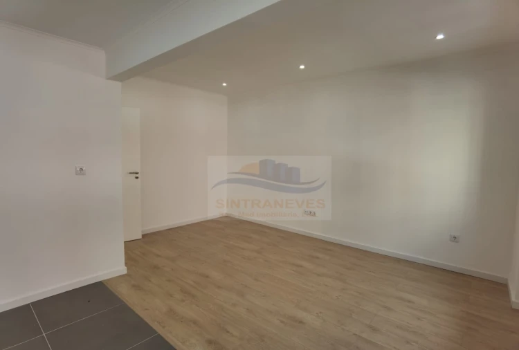 Apartamento T3 para Venda em Venteira Foto 13