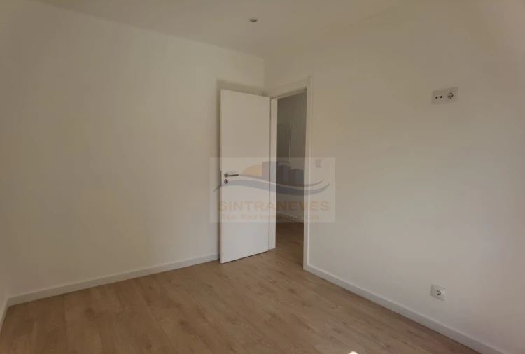 Apartamento T3 para Venda em Venteira Foto 14