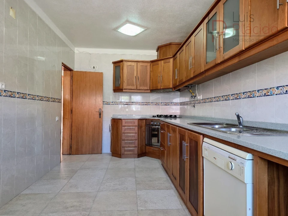 Moradia T5 para Venda em Sines Foto 10