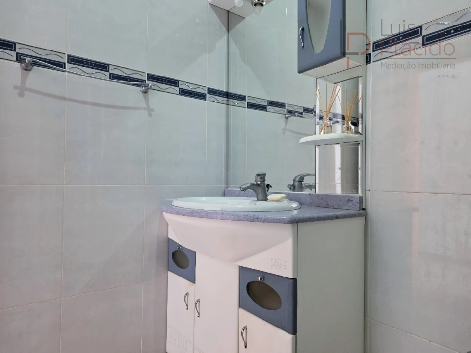 Moradia T5 para Venda em Sines Foto 16