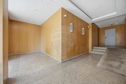 Apartamento T3 para Arrendamento em Lordelo do Ouro e Massarelos