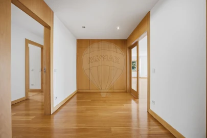 Apartamento T3 para Arrendamento em Lordelo do Ouro e Massarelos