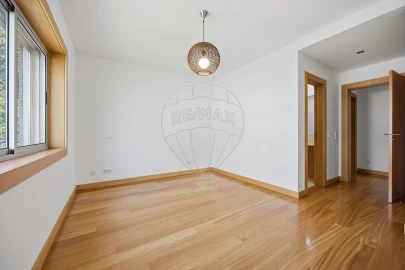 Apartamento T3 para Arrendamento em Lordelo do Ouro e Massarelos