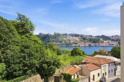 Apartamento T3 para Arrendamento em Lordelo do Ouro e Massarelos