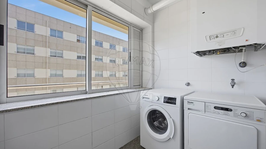 Apartamento T3 para Arrendamento em Lordelo do Ouro e Massarelos