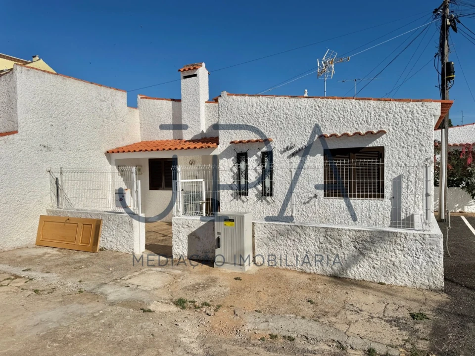 Moradia T1 para Venda em Monte Gordo Foto 15