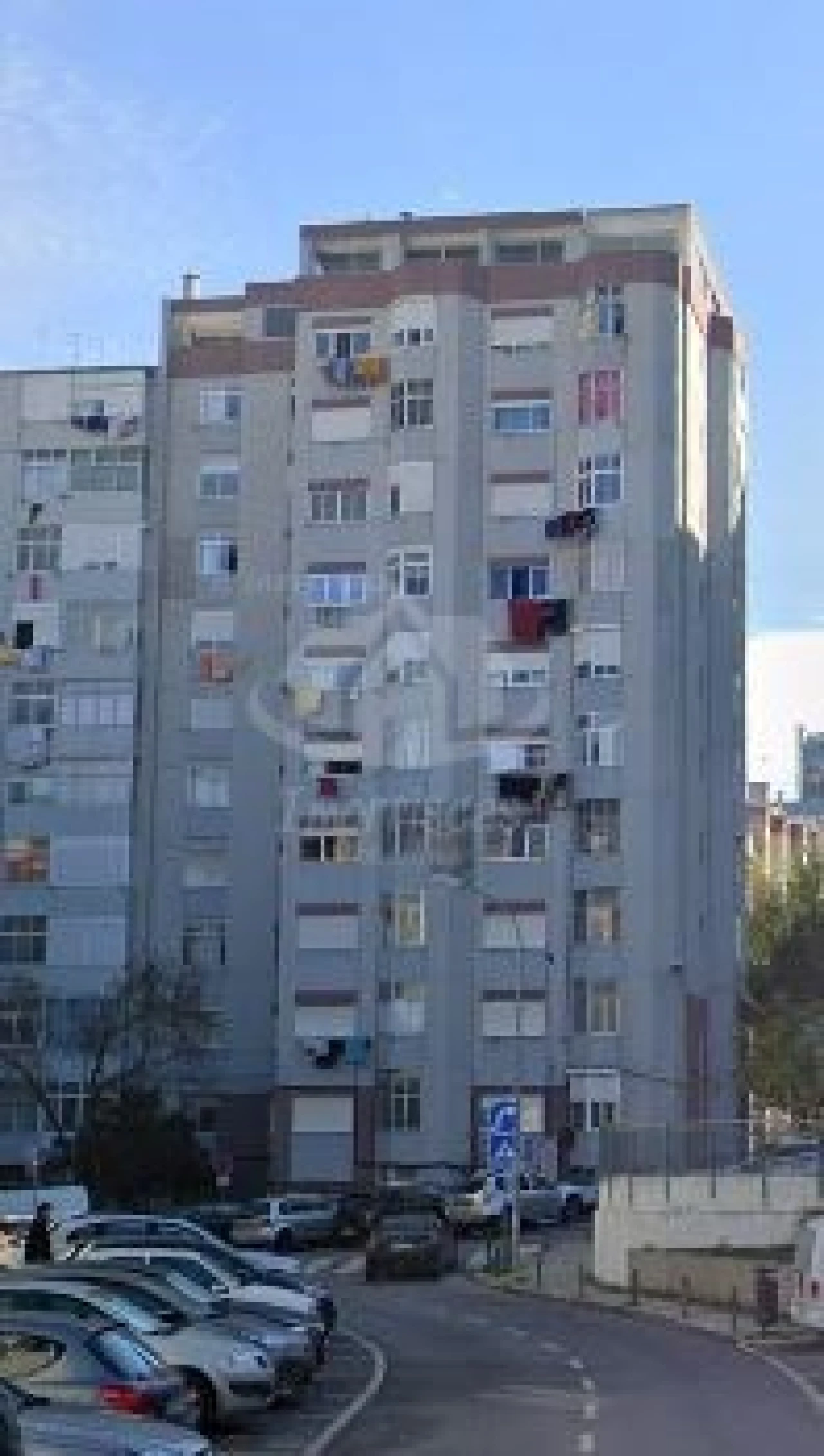 Apartamento T1 para Venda em Águas Livres Foto 2