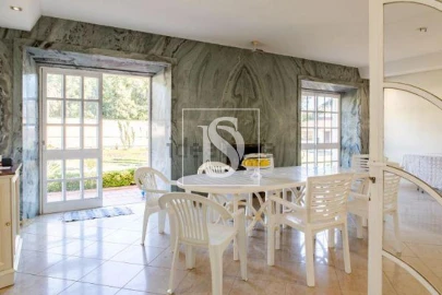 Moradia T6 para Venda em Arcozelo