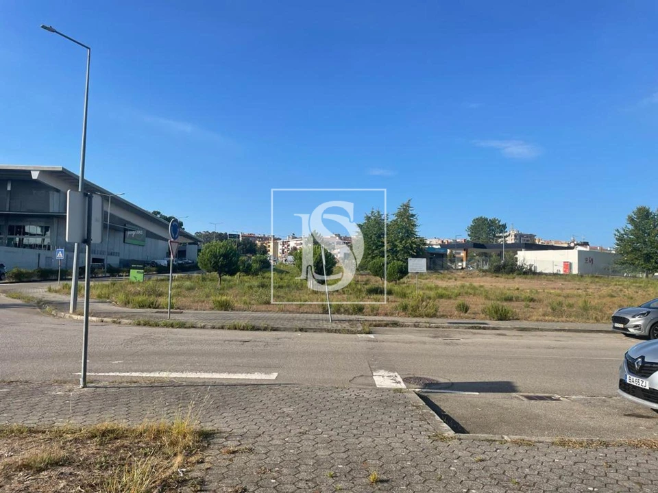 Terreno para Venda em Santa Maria da Feira, Travanca, Sanfins e Espargo Foto 10