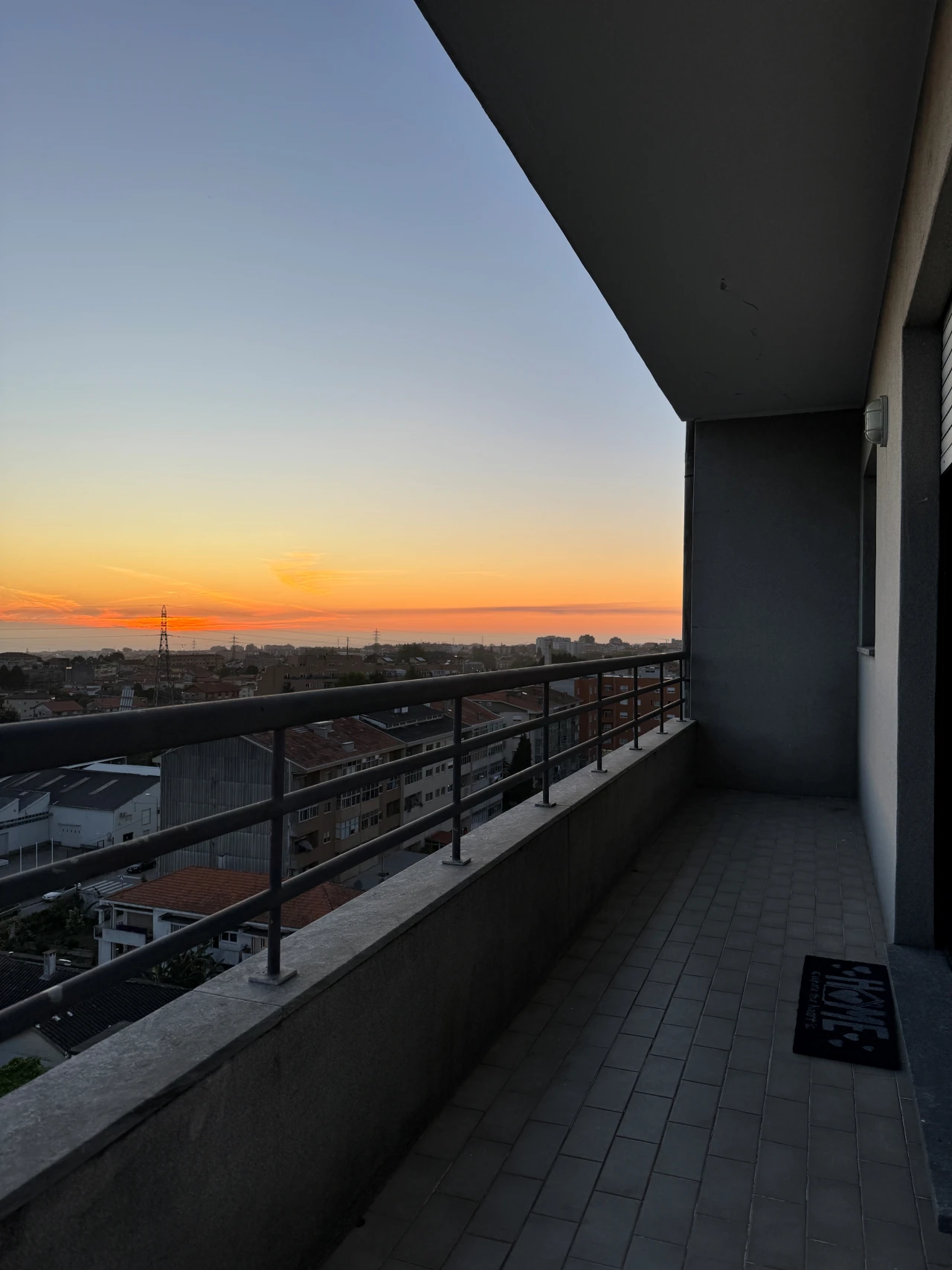 Apartamento T2 para Venda em Mafamude e Vilar do Paraíso Foto 1