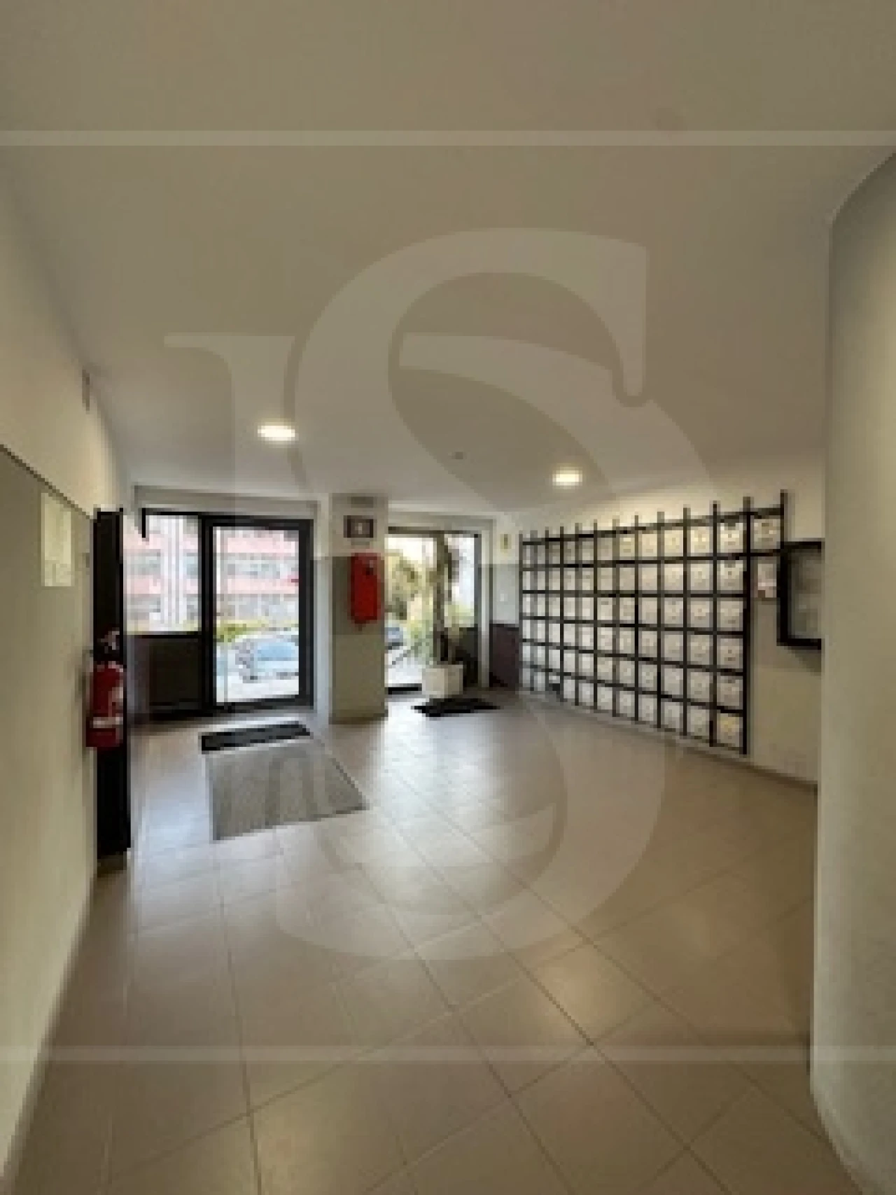 Apartamento T2 para Venda em Mafamude e Vilar do Paraíso Foto 327