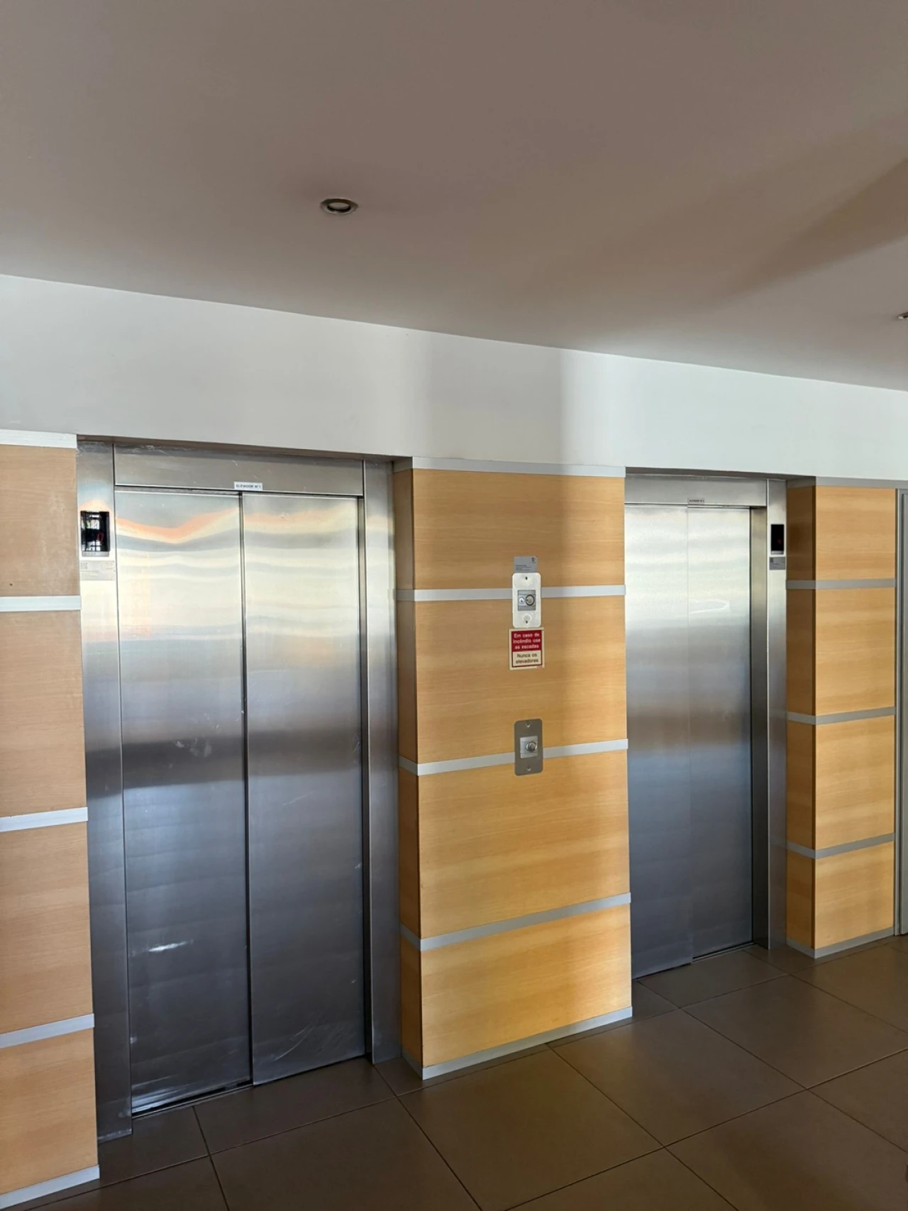 Apartamento T2 para Venda em Mafamude e Vilar do Paraíso Foto 3