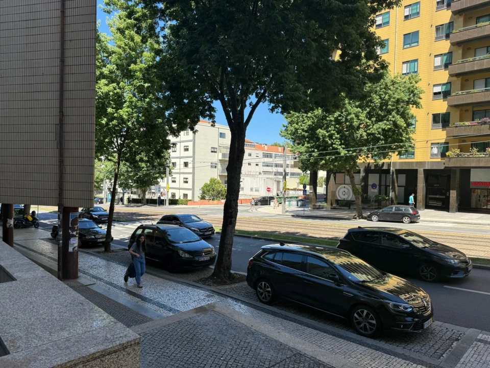 Apartamento T2 para Venda em Mafamude e Vilar do Paraíso Foto 1