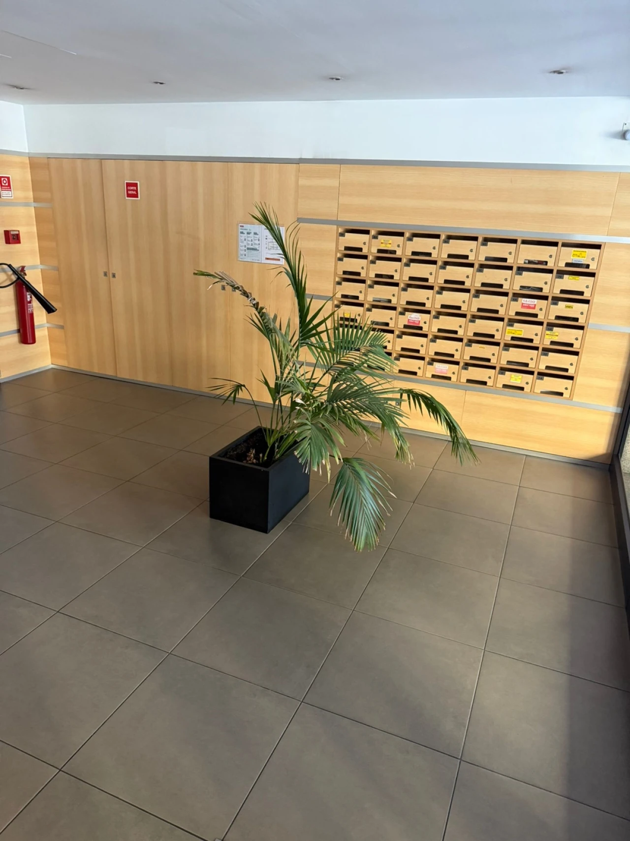 Apartamento T2 para Venda em Mafamude e Vilar do Paraíso Foto 5