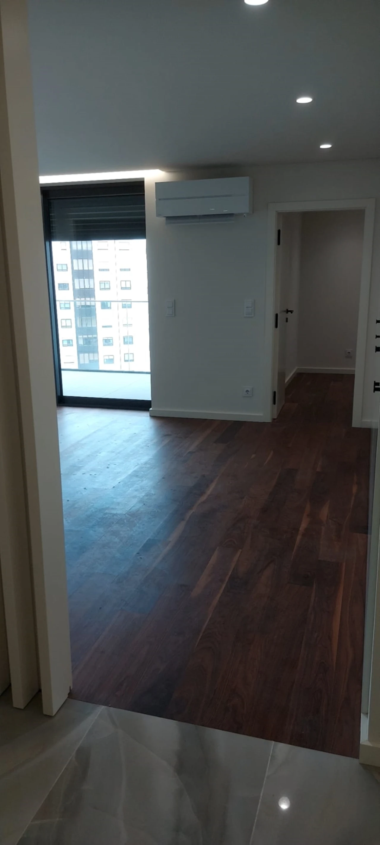 Apartamento T3 para Venda em Mafamude e Vilar do Paraíso Foto 12