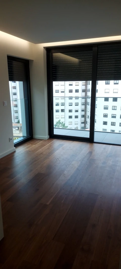 Apartamento T3 para Venda em Mafamude e Vilar do Paraíso