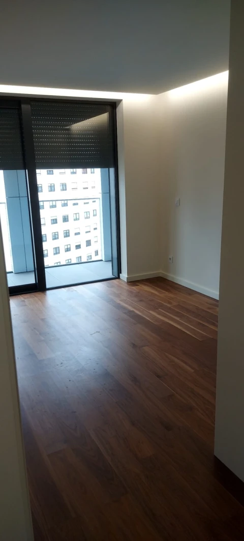 Apartamento T3 para Venda em Mafamude e Vilar do Paraíso