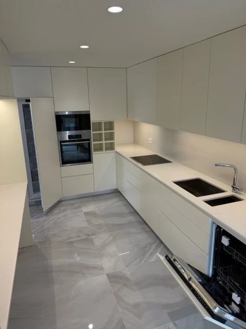 Apartamento T3 para Venda em Mafamude e Vilar do Paraíso