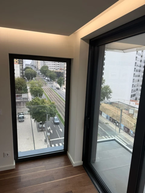 Apartamento T3 para Venda em Mafamude e Vilar do Paraíso