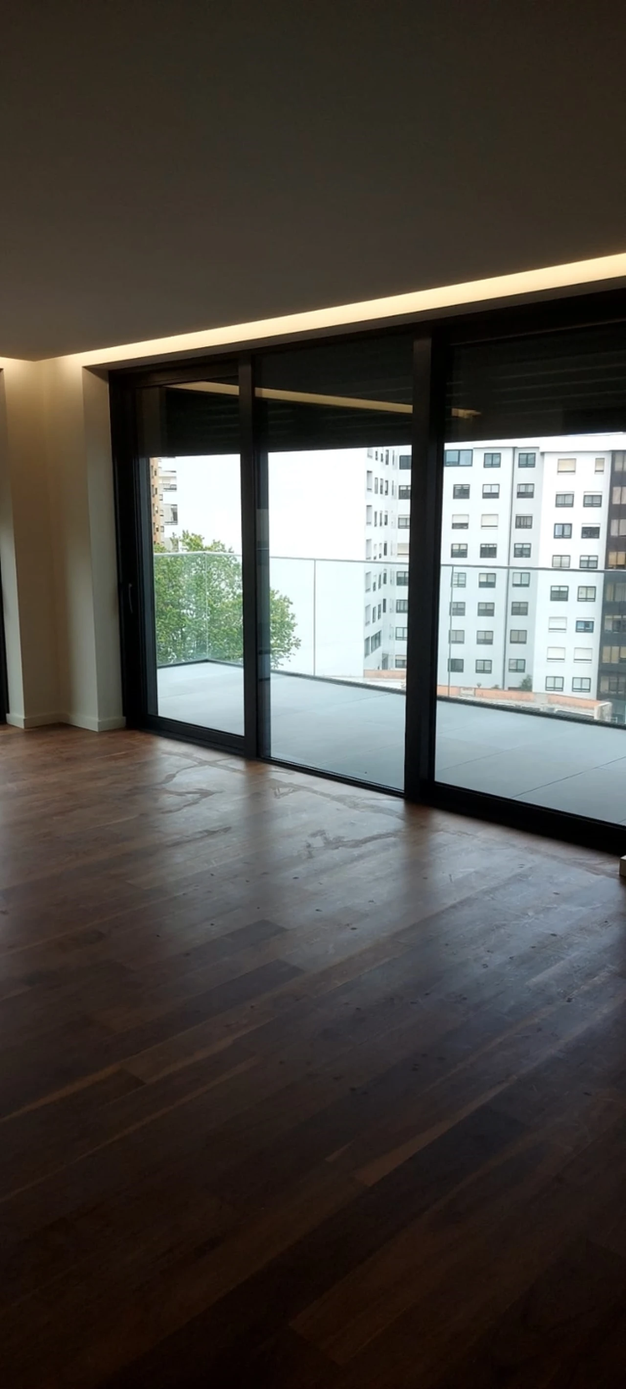 Apartamento T3 para Venda em Mafamude e Vilar do Paraíso Foto 11