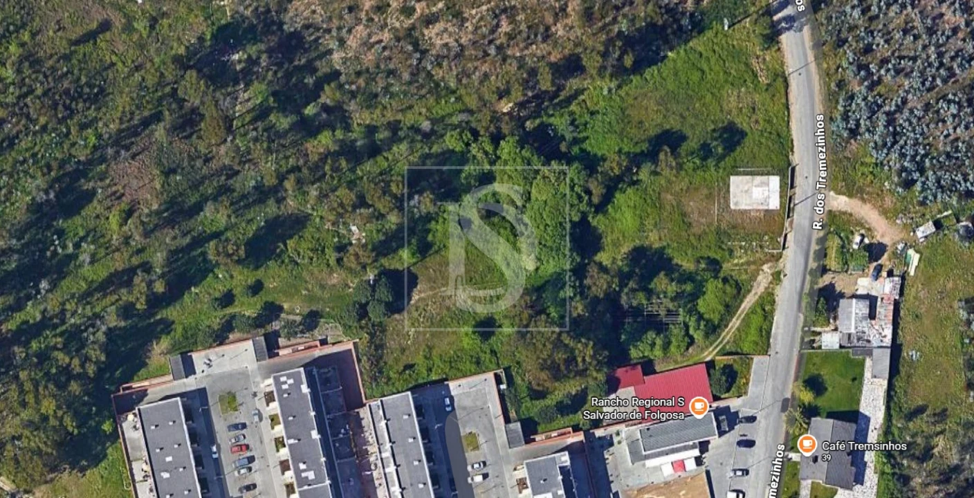 Terreno para Venda em Folgosa Foto 1