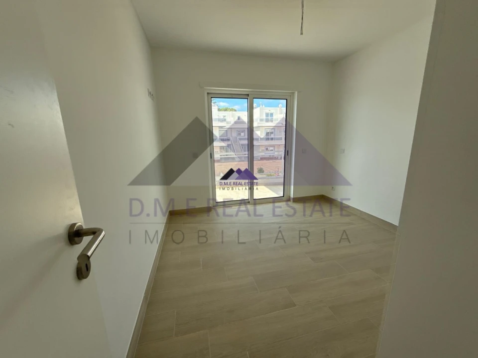 Apartamento T2 para Venda em Vila Nova de Cacela Foto 3