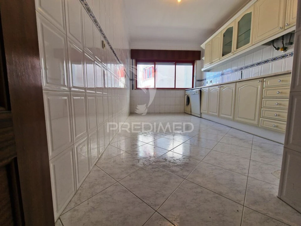 Apartamento T2 para Venda em Algueirão-Mem Martins Foto 5