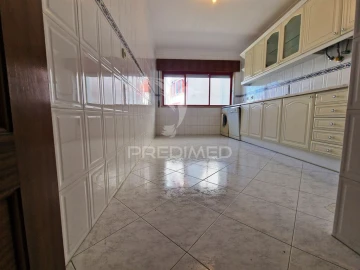 Apartamento T2 para Venda em Algueirão-Mem Martins