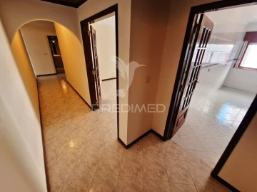 Apartamento T2 para Venda em Algueirão-Mem Martins